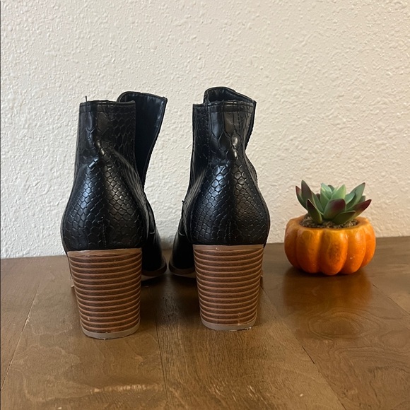 Universal Thread Black Snake-Embossed Ankle Boots - Picture 4 of 6